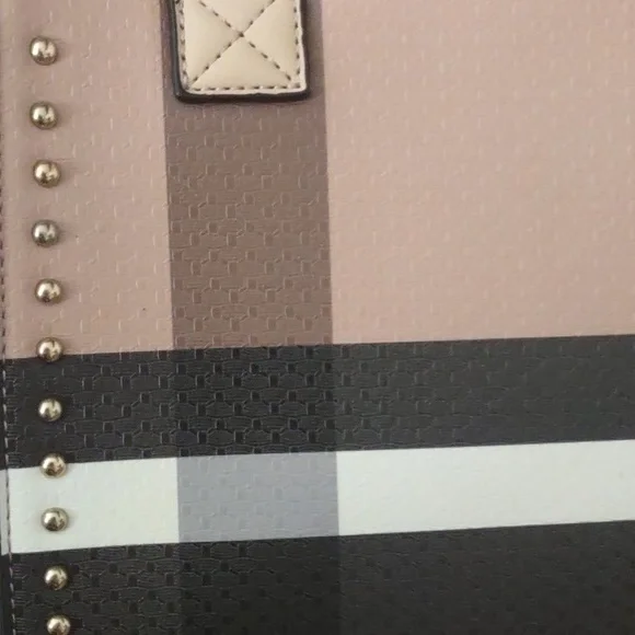 Mystery Purse Box - Picture 4 of 16